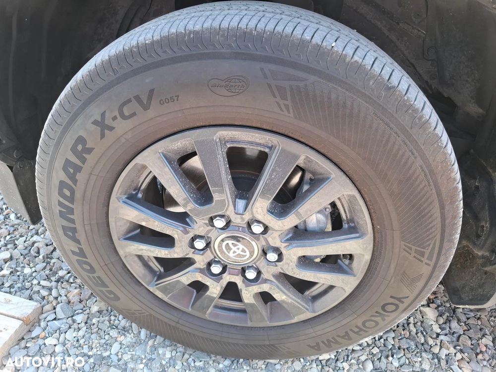 Toyota Land Cruiser 250 - 5