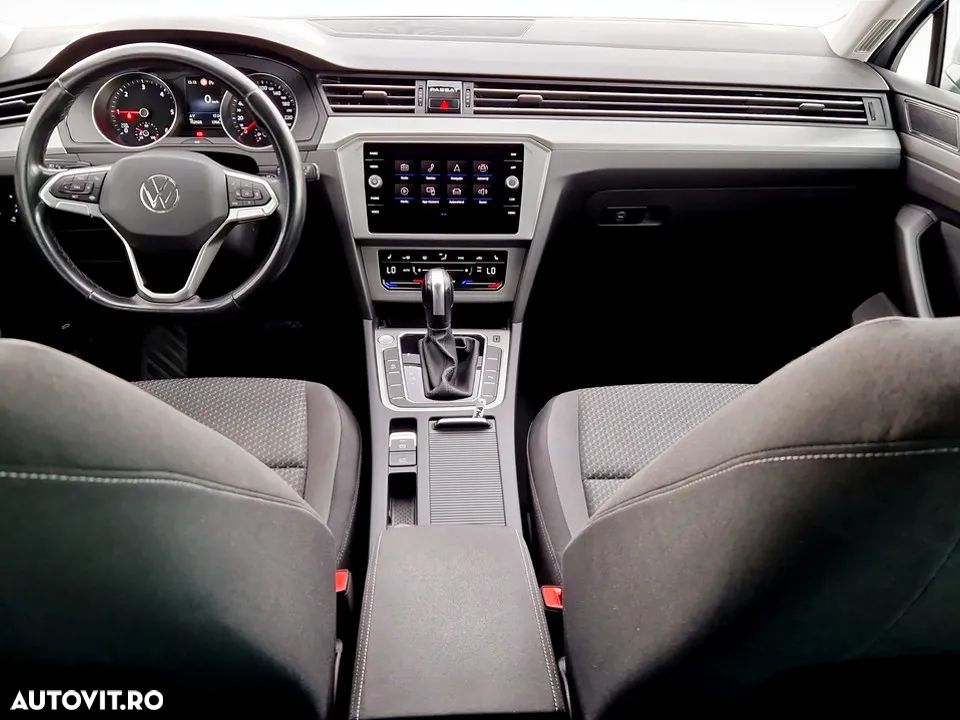 Volkswagen Passat - 13