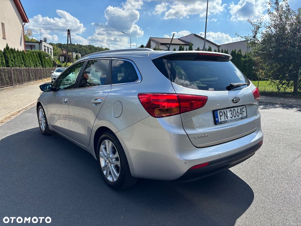Kia Ceed 1.6 CRDi 128 ISG SW Spirit - 27