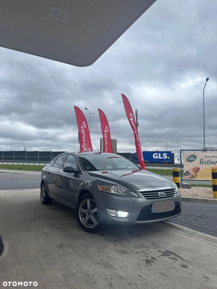 Ford Mondeo 2.3 Ghia - 1