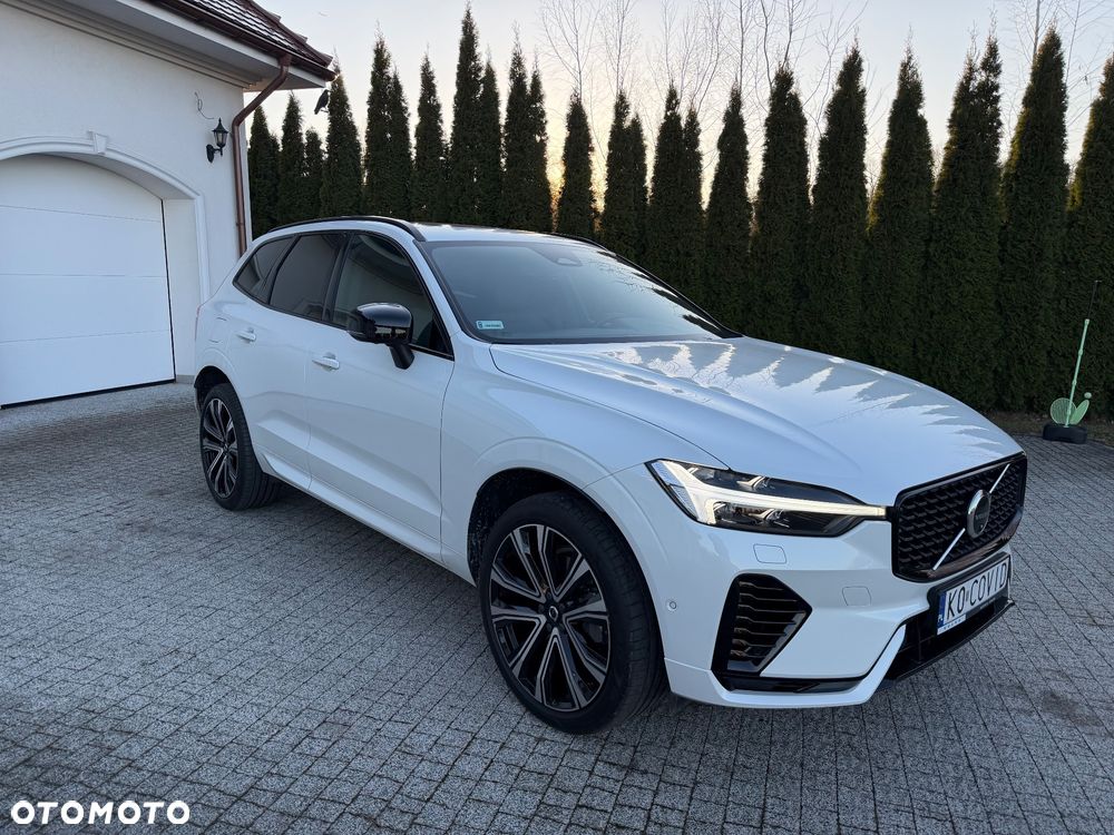 Volvo XC 60 T6 Plug-In Hybrid AWD Ultra Dark - 11