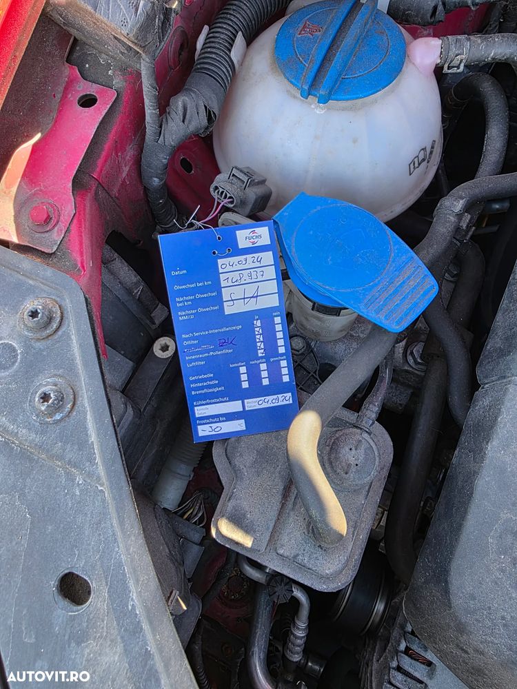 Volkswagen Golf Plus 1.6 Highline - 13