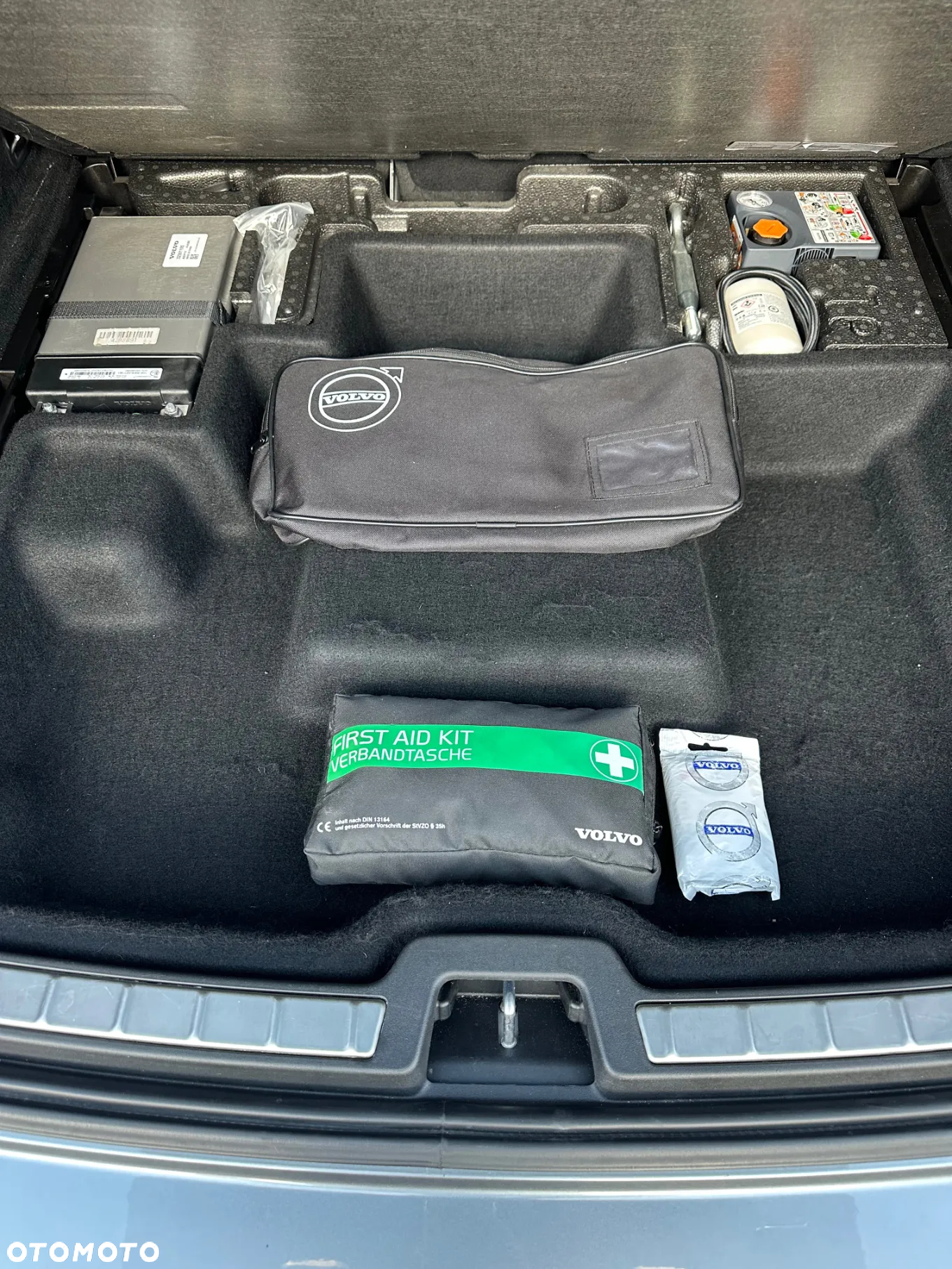 Volvo XC 60 B4 D Geartronic Momentum Pro - 28