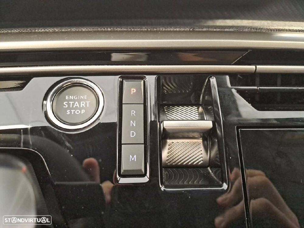 Peugeot 5008 1.2 Hybrid Allure e-DCS6 - 16