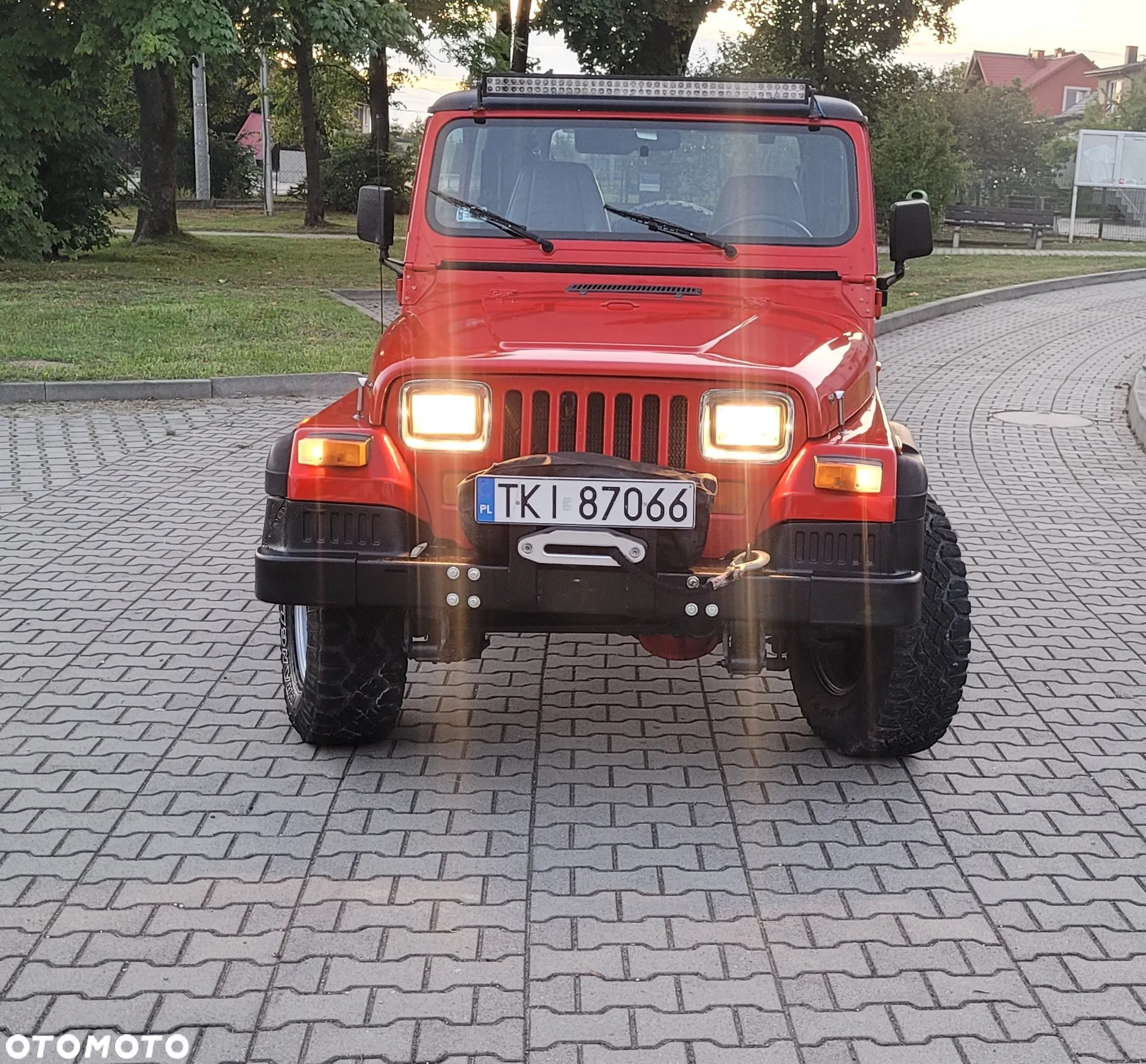 Jeep Wrangler 2.5L - 24