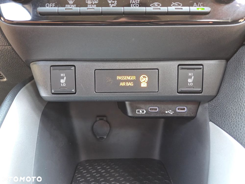 Toyota Yaris - 8