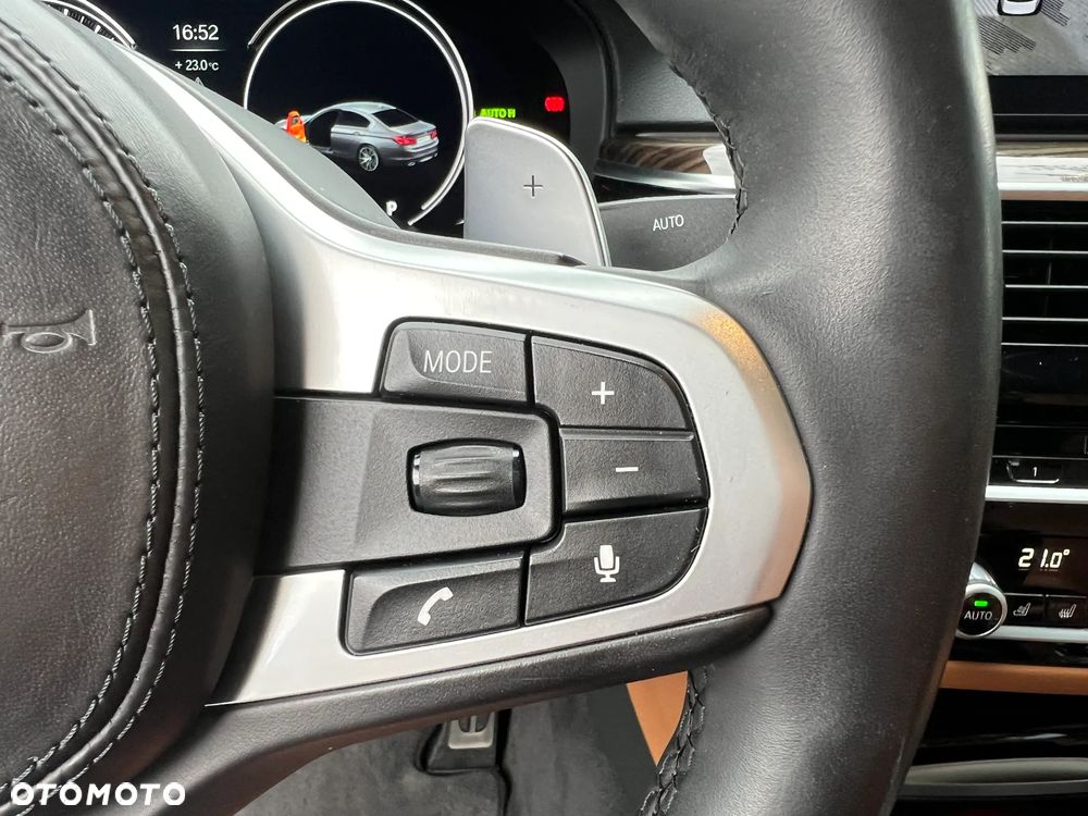 BMW Seria 5 530i xDrive M Sport sport - 25