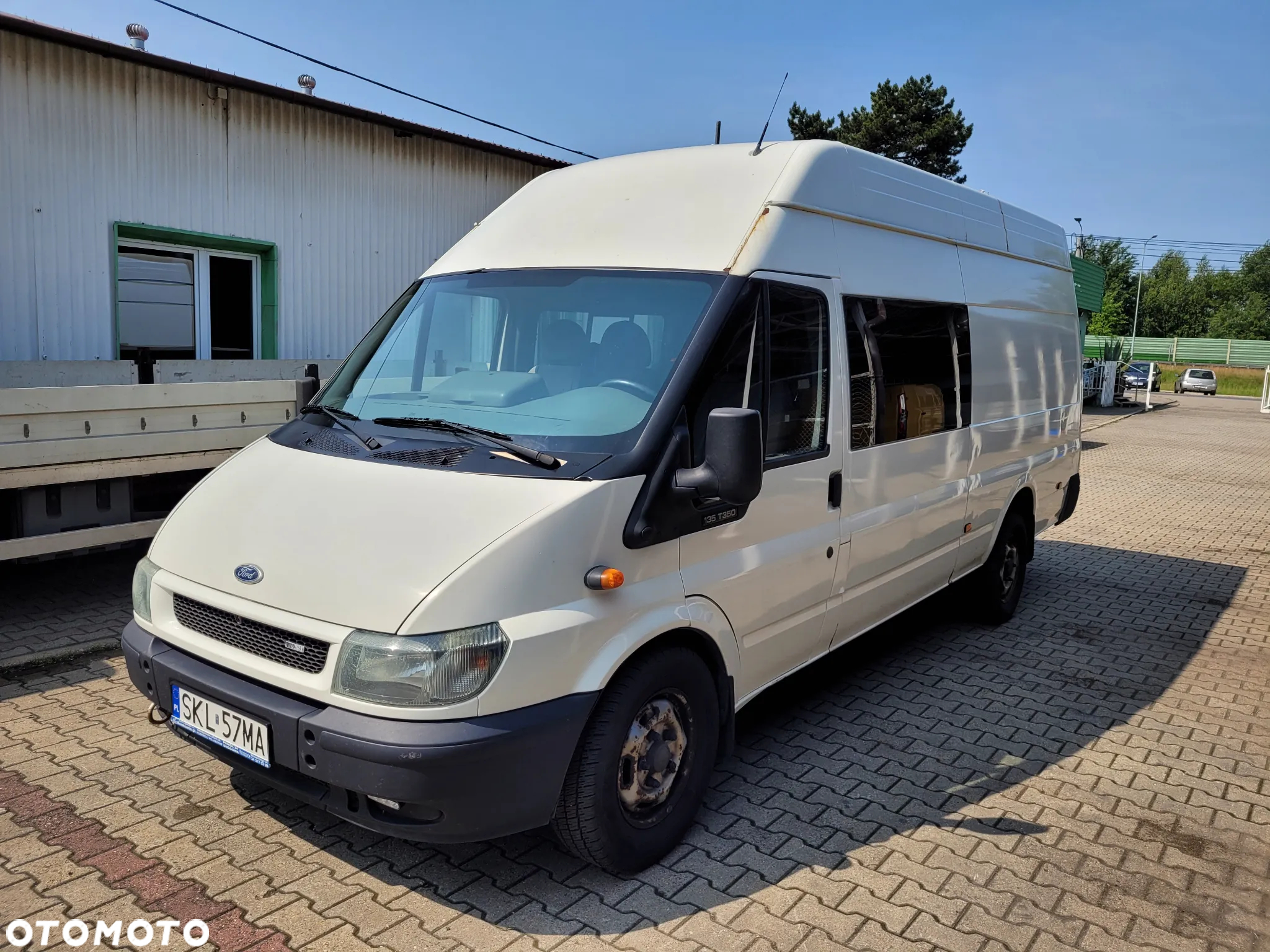 Ford Transit 350L - 2