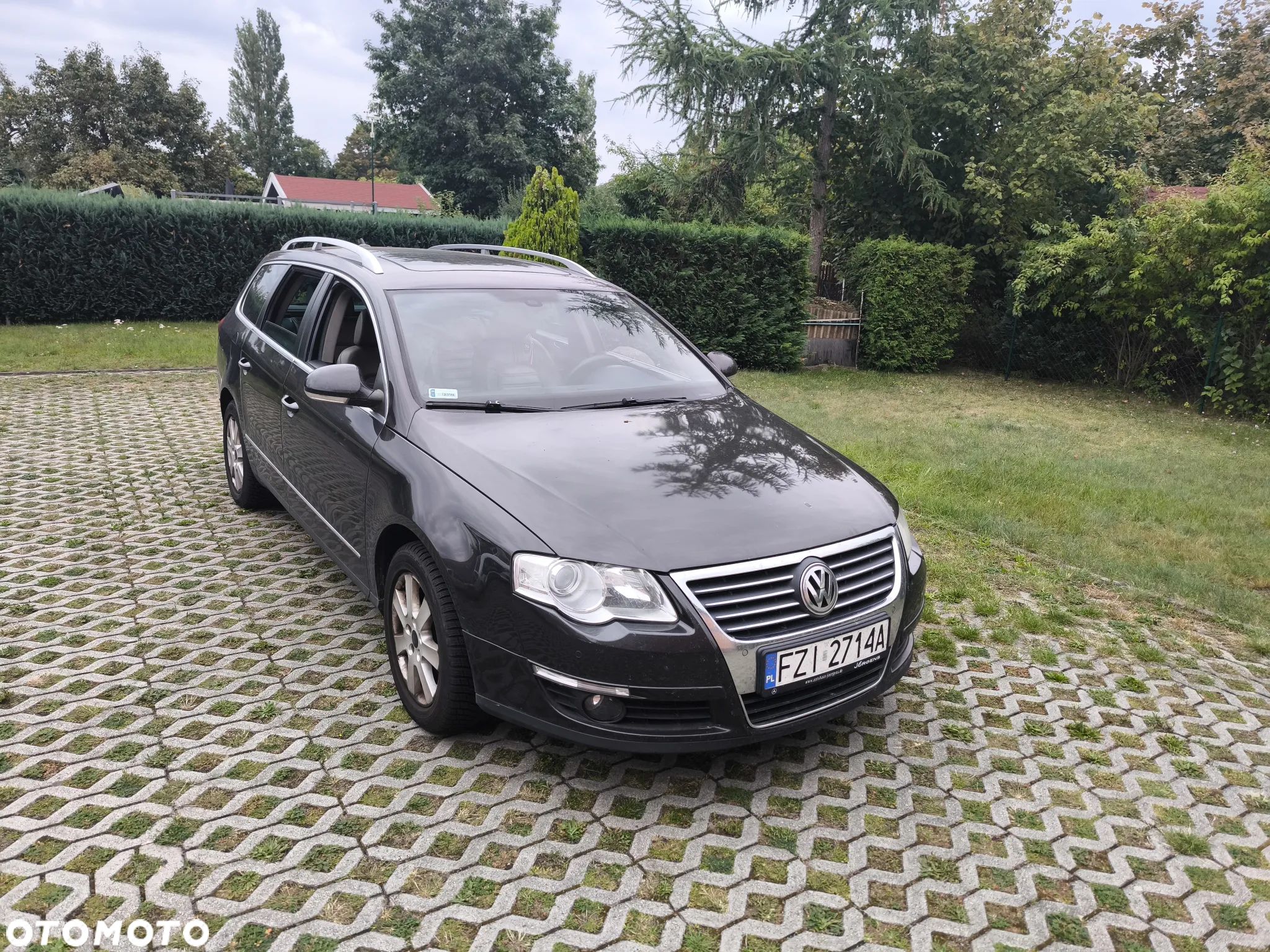 Volkswagen Passat 1.9 TDI Highline - 1