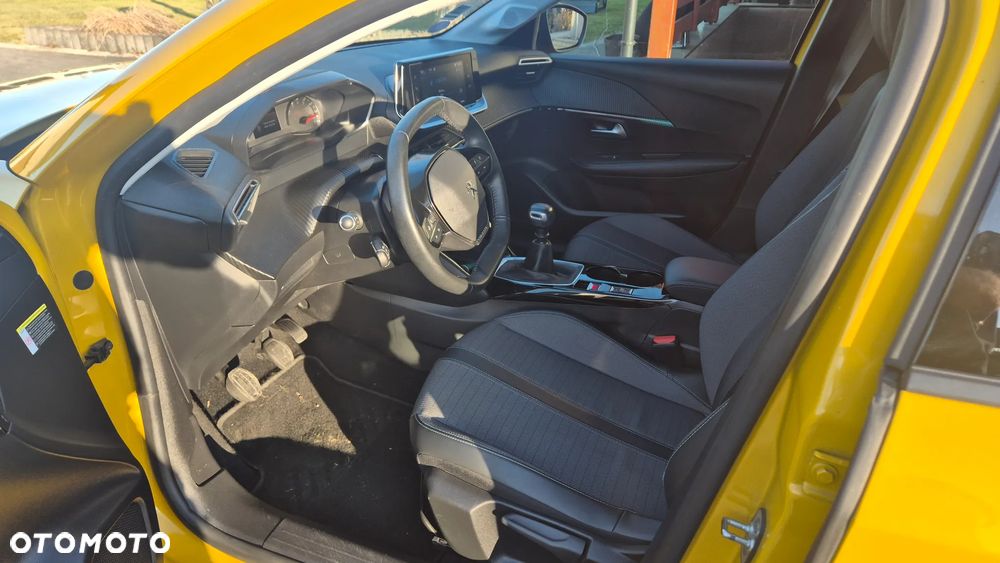 Peugeot 208 PureTech 100 Allure - 12