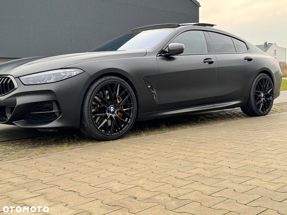 BMW Seria 8 - 12