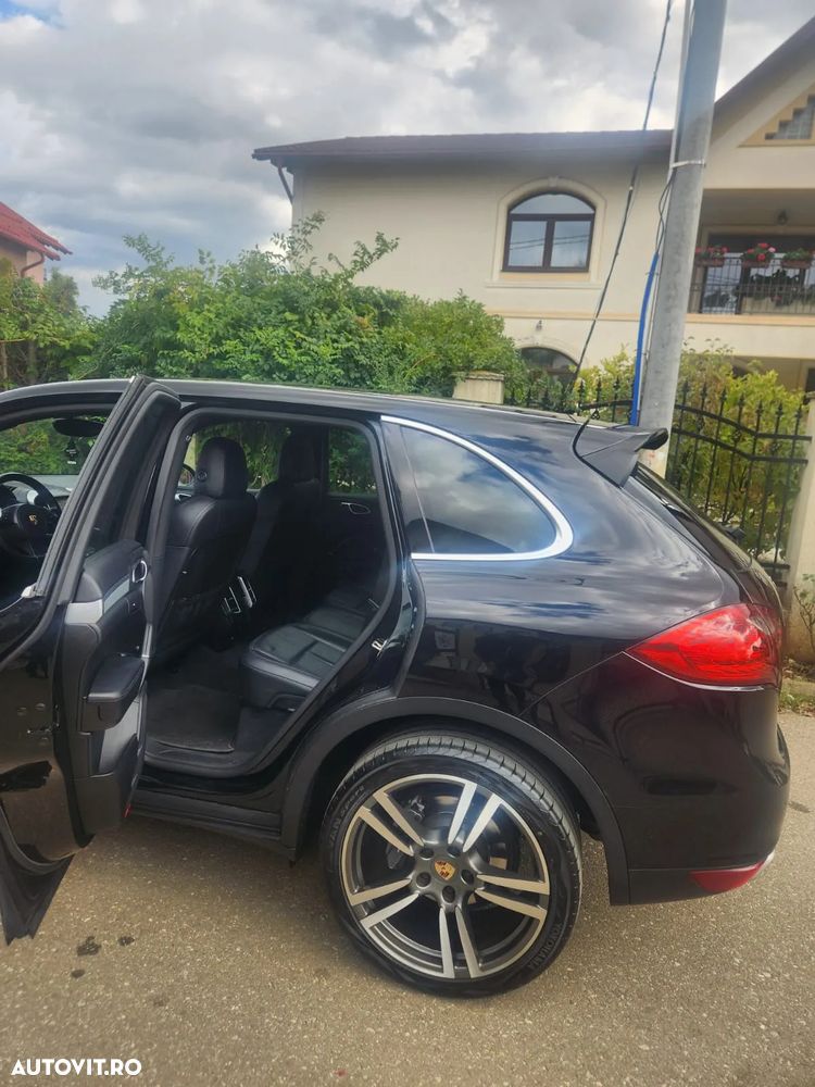 Porsche Cayenne - 13