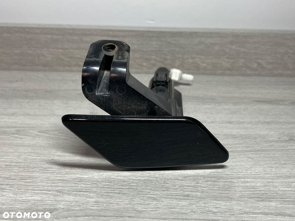 Spryskiwacz prawy Toyota C-hr lift 19- , numer lakieru : 209 - 1