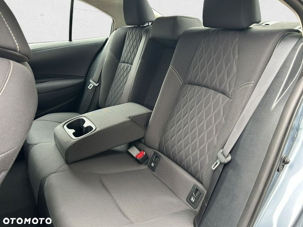 Toyota Corolla - 23