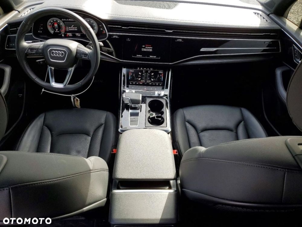Audi Q7 - 8