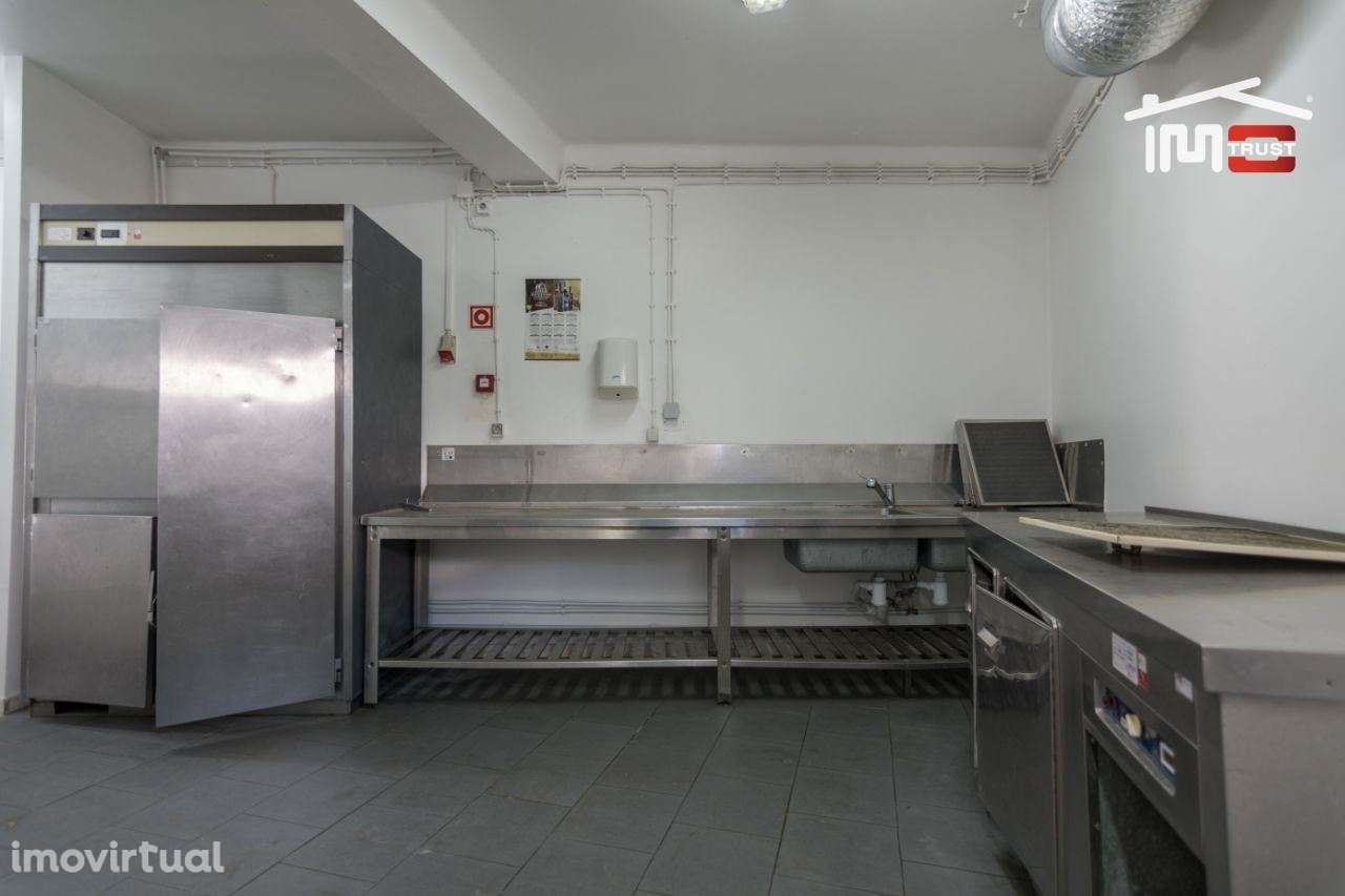 Restaurante com condições de excelência em Ourém - Grande imagem: 4/18