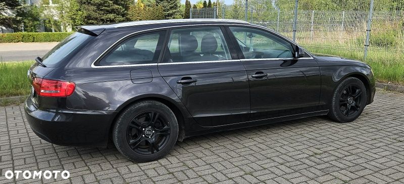 Audi A4 Avant 2.0 TDI - 15