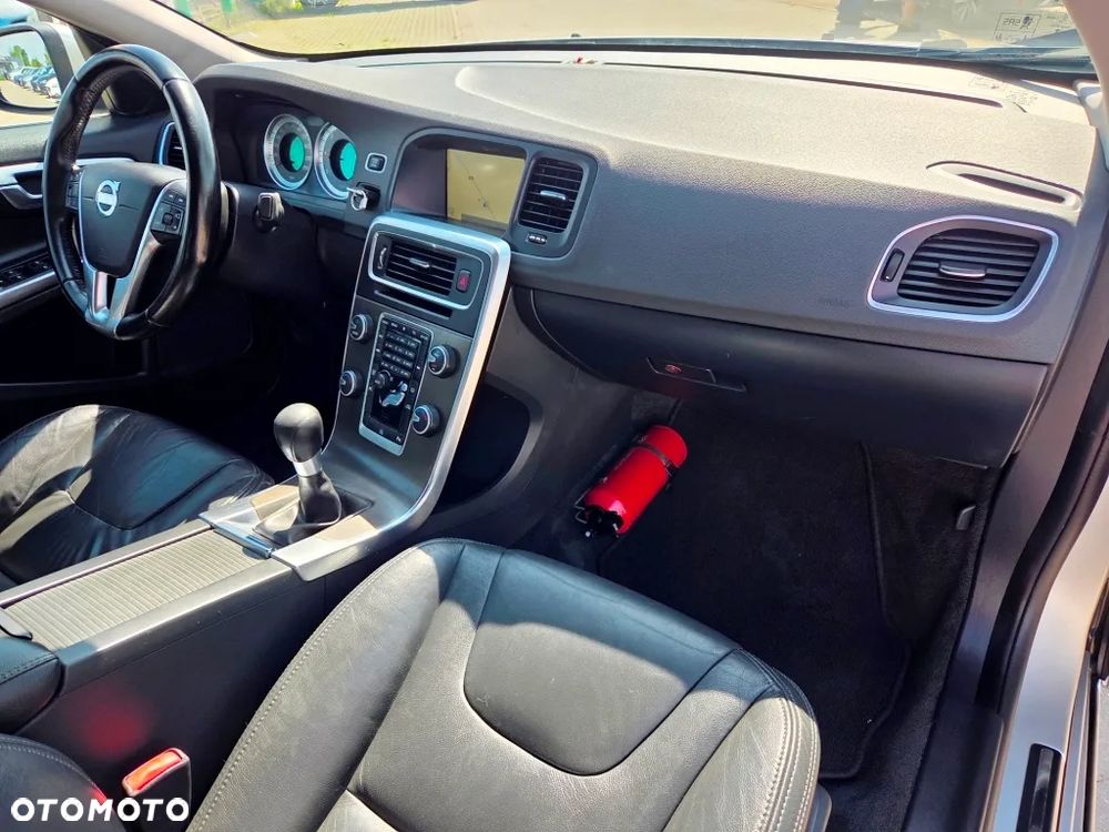Volvo S60 DRIVe Momentum - 29