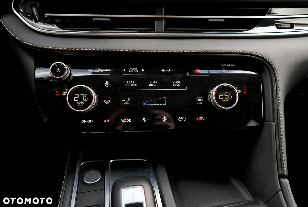 Infiniti QX60 - 30