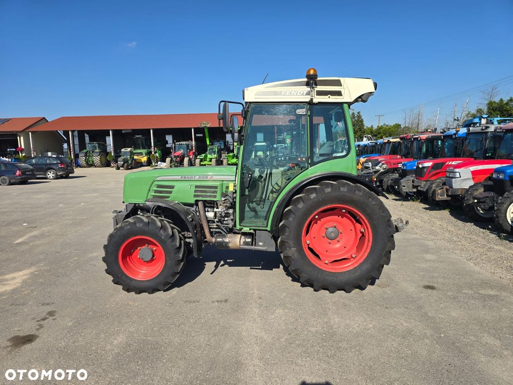 Fendt 209F - 1