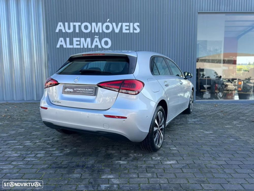 Mercedes-Benz A 250 e Style Plus - 13