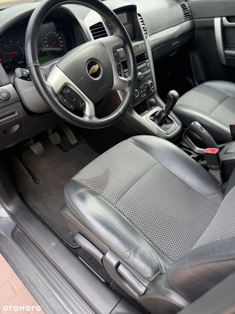 Chevrolet Captiva 2.0 2WD 7 Sitzer LS Family Edition - 14