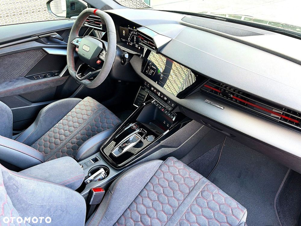 Audi RS3 Limousine - 21