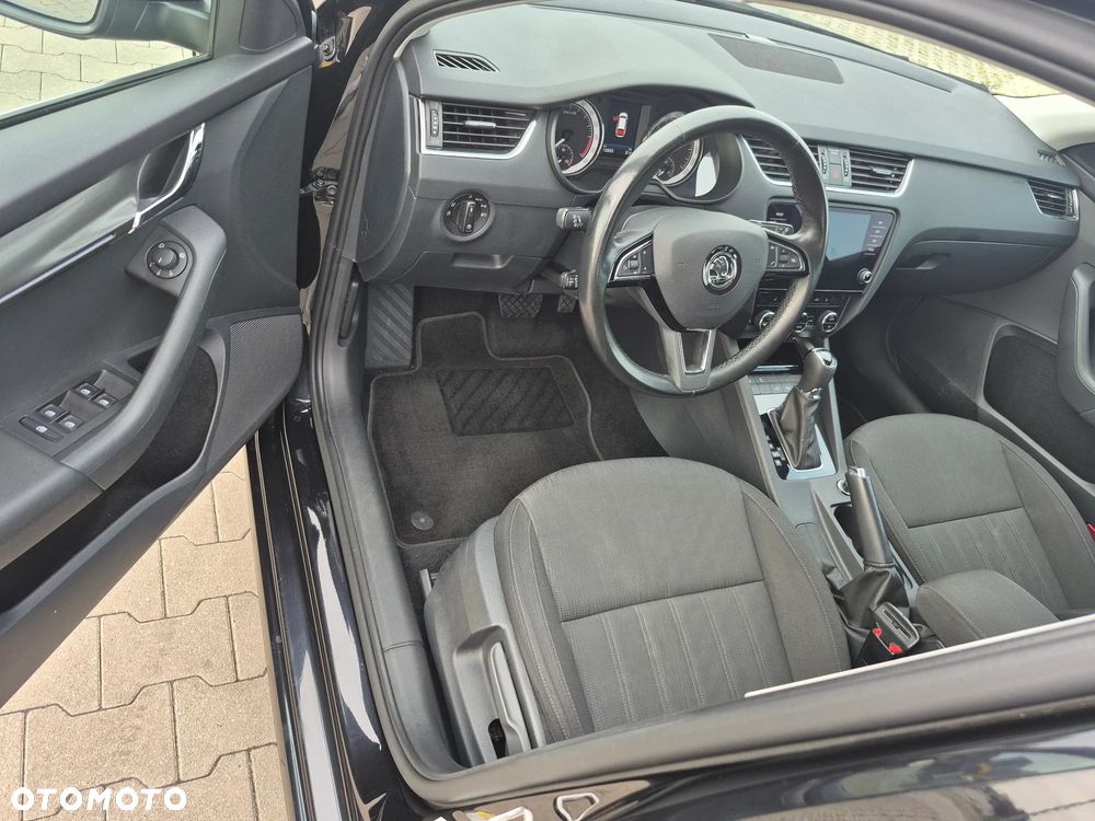 Skoda Octavia 2.0 TDI Elegance DSG - 20