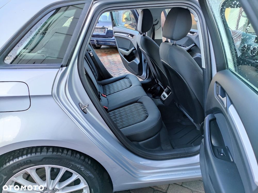 Audi A3 Sportback 1.2 TFSI Ambiente - 22