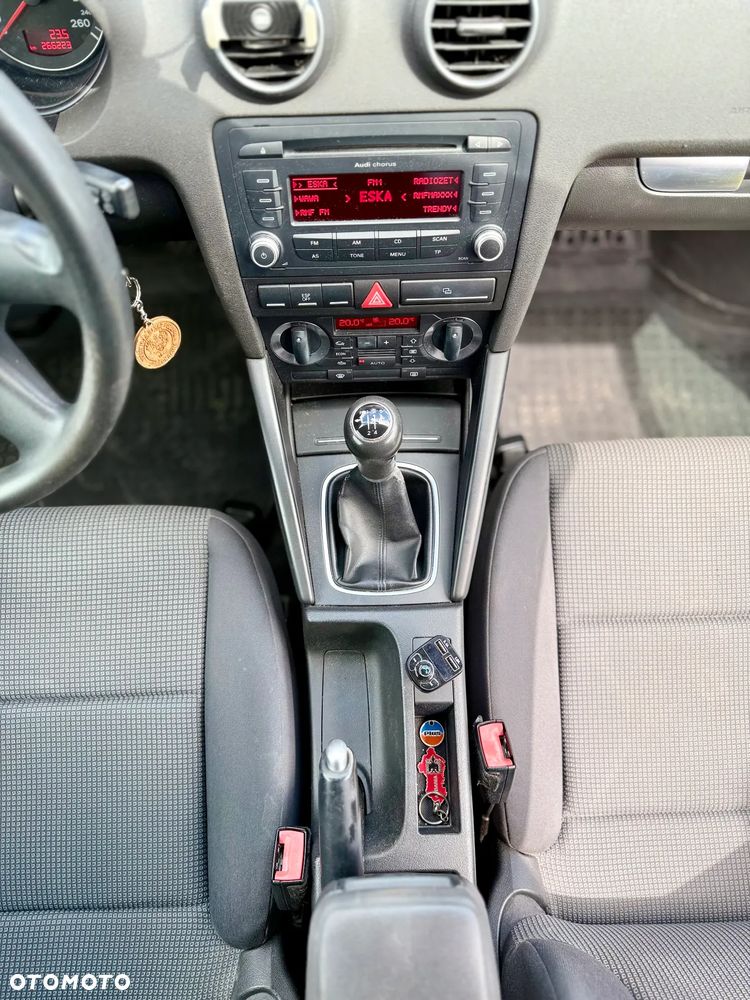 Audi A3 3-drzwiowe 1.9 TDI DPF Ambiente - 18