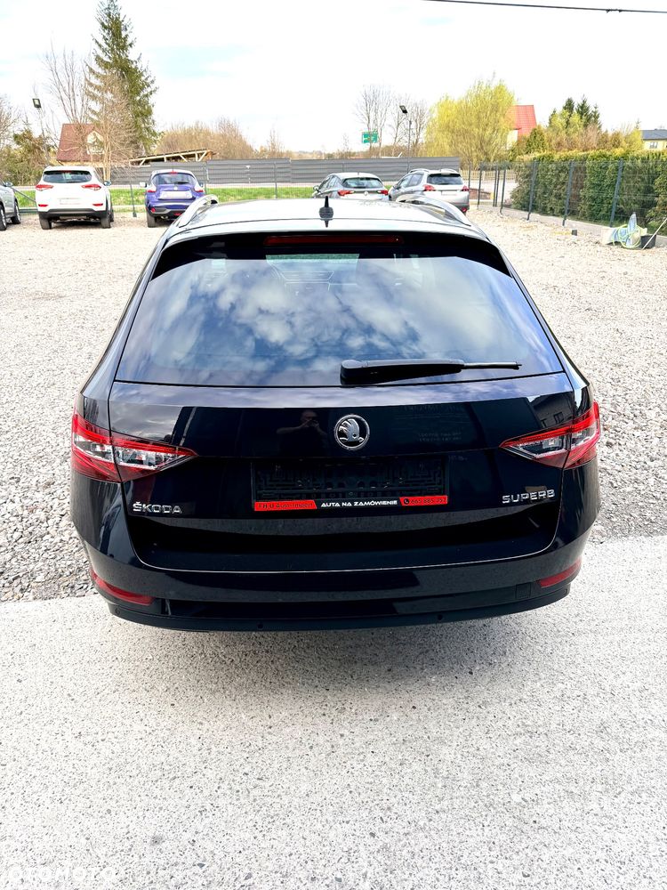 Skoda Superb 2.0 TDI Premium Edition - 20