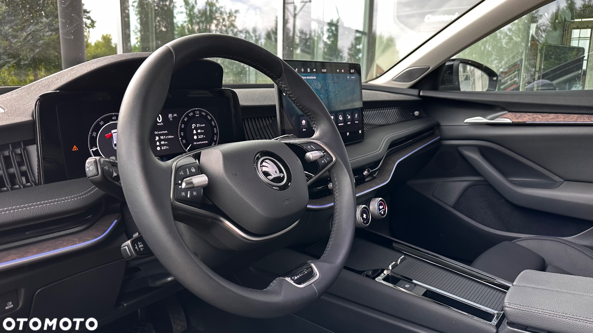 Skoda Superb 2.0 TDI SCR 4x4 L&K DSG - 17