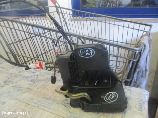 Fecho 004138112633 MERCEDES W209 CLK 2003 FD - 3