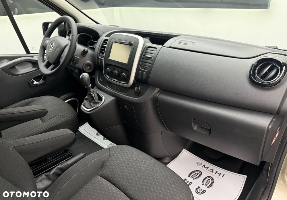 Opel Vivaro - 17