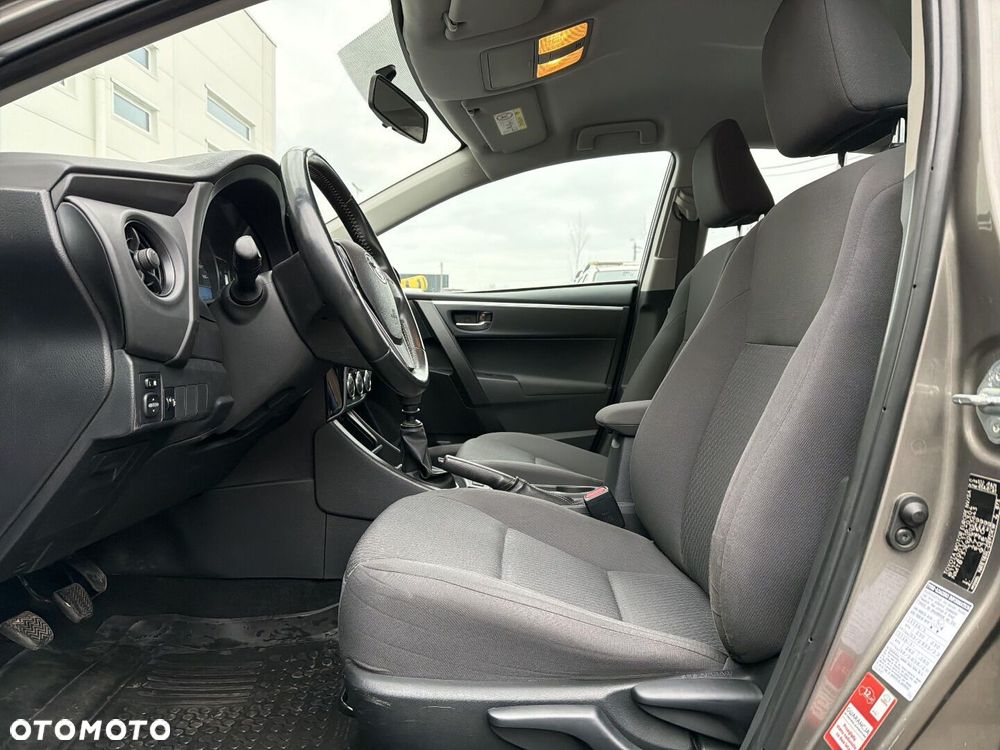 Toyota Corolla - 9