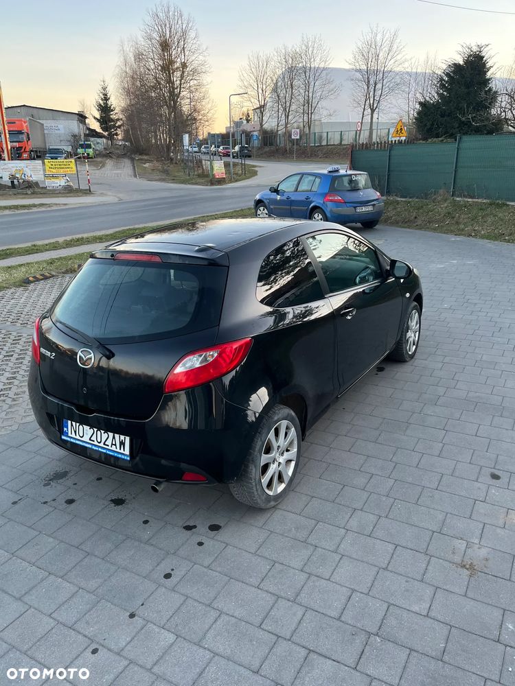 Mazda 2 - 4