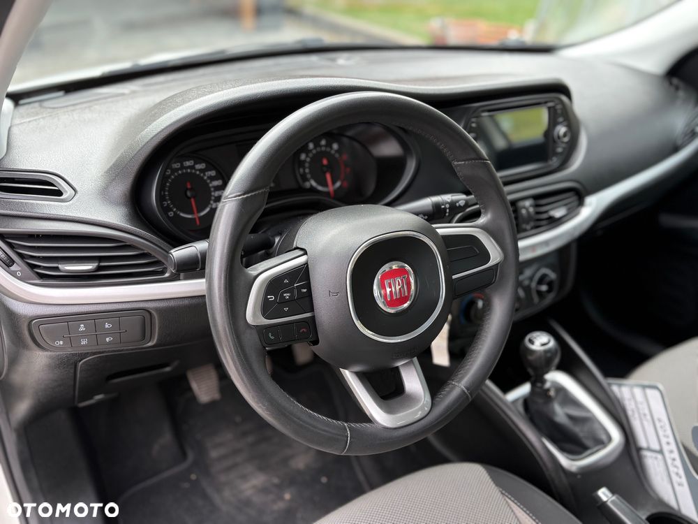 Fiat Tipo 1.4 16V Easy - 22