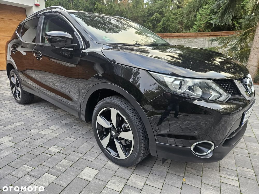 Nissan Qashqai 1.6 DIG-T TEKNA+ - 1