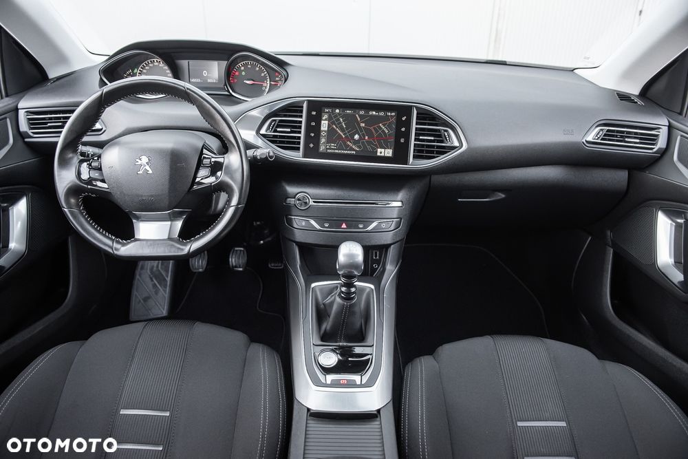 Peugeot 308 155 THP Premium - 16