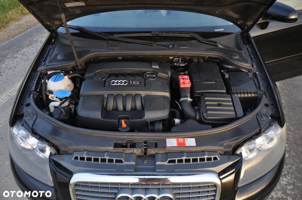 Audi A3 Sportback 1.6 tiptronic S line Sportpaket plus - 15