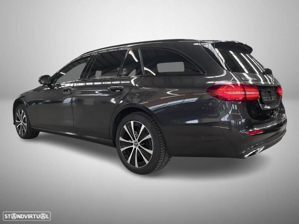 Mercedes-Benz E 300 de 4Matic T 9G-TRONIC Avantgarde - 2