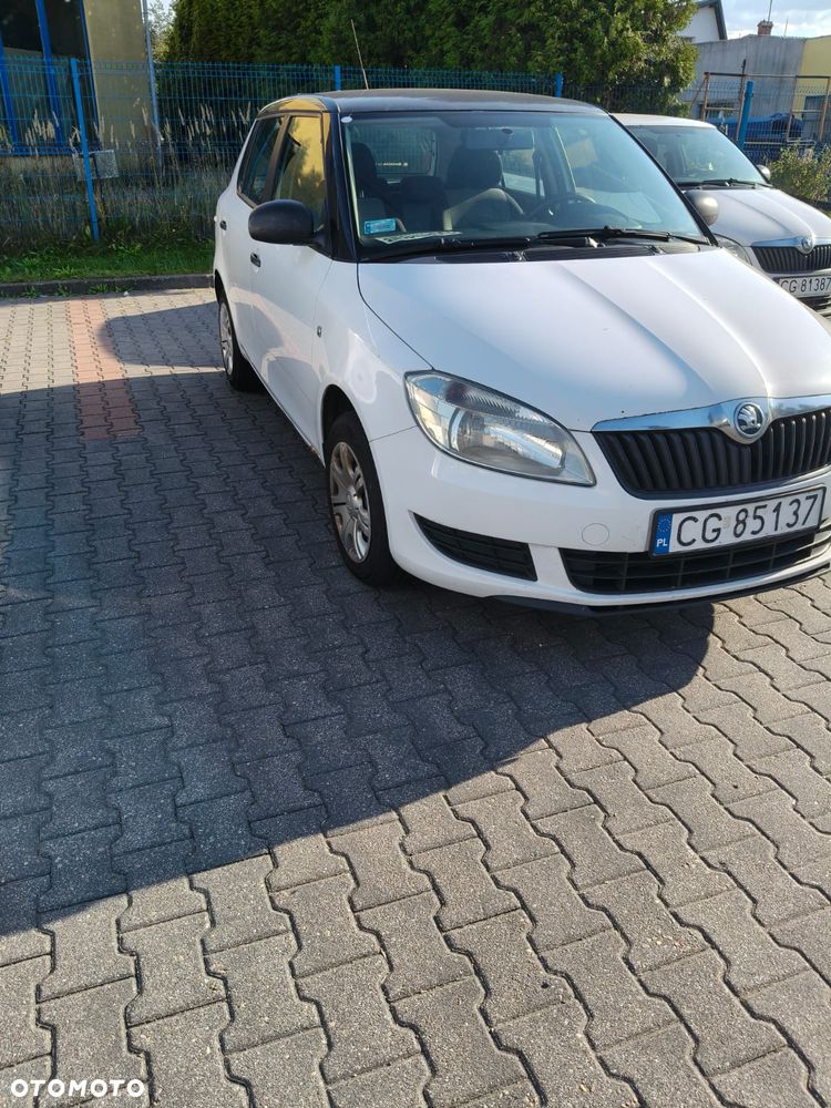 Skoda Fabia 2013 photo 3