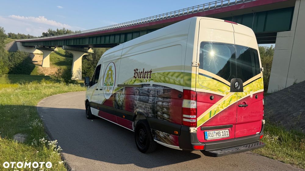 Mercedes-Benz Sprinter - 32