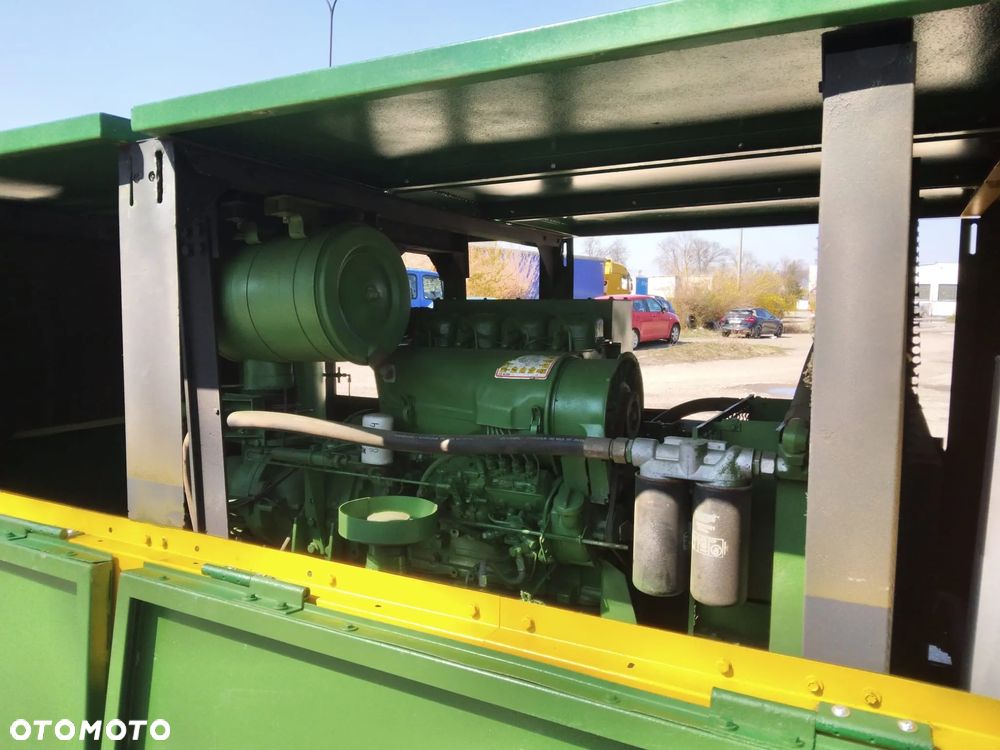 kompresor śrubowy 7m3/min -12bar - 7