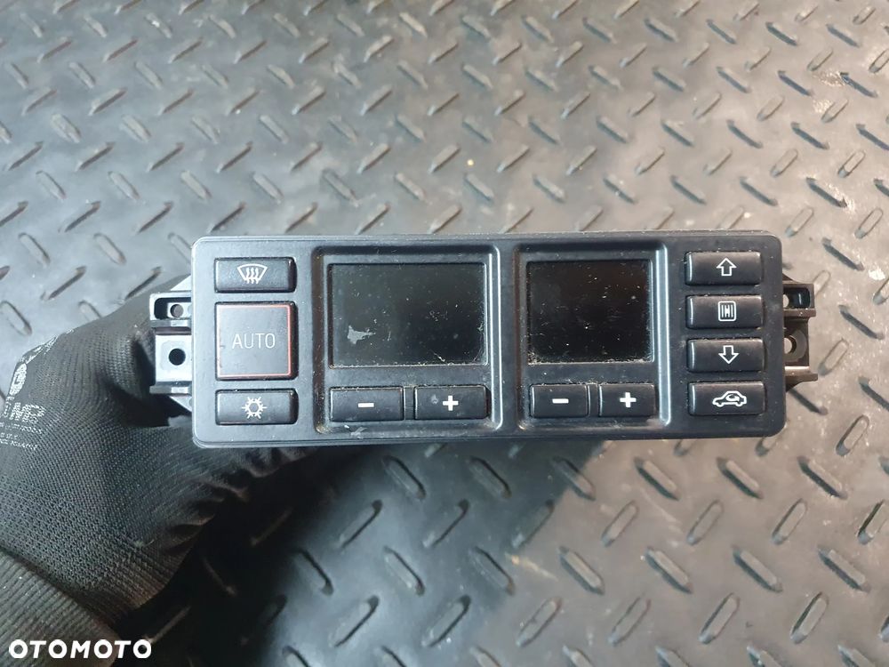 PANEL KLIMATYZACJI AUDI A3 8L 8L0820043B POSIADAM 4 SZT - 1