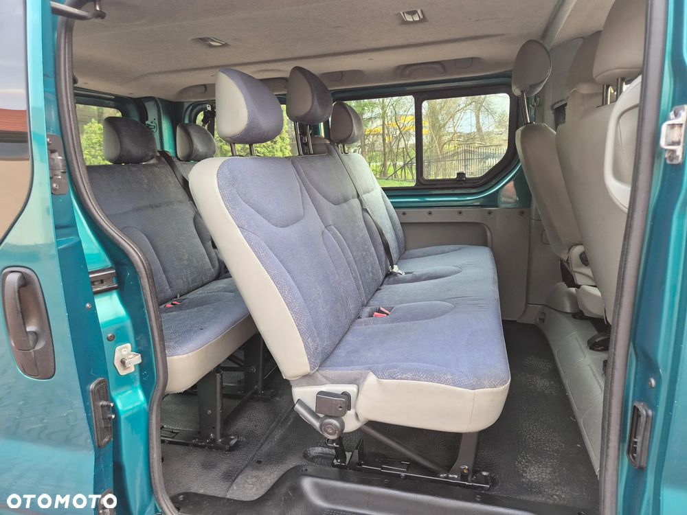 Renault Trafic - 13