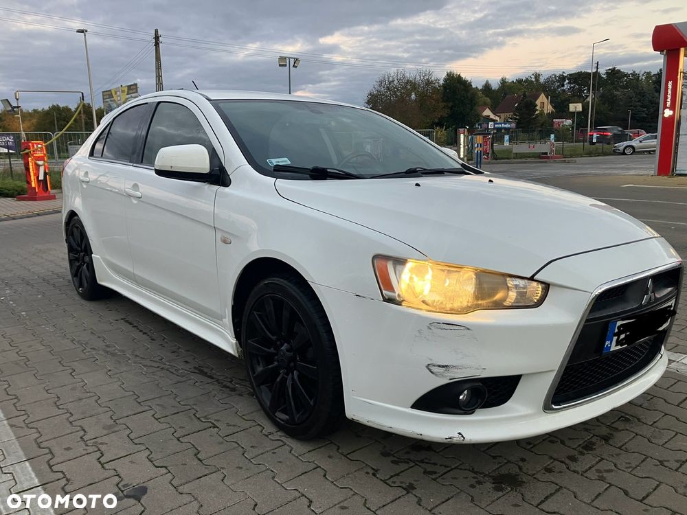 Mitsubishi Lancer - 2