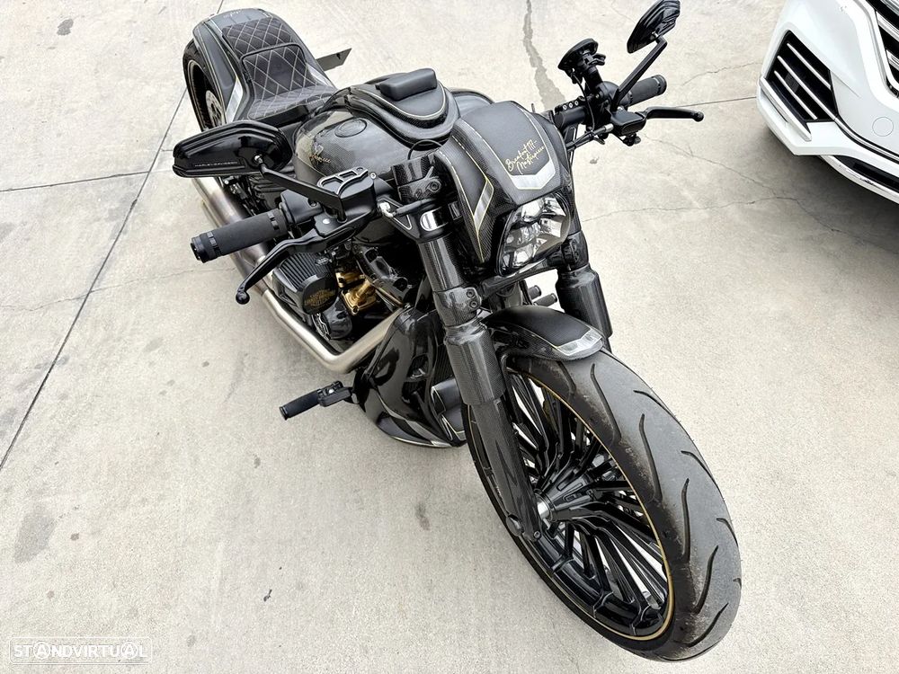 Harley-Davidson Breakout 117 Masterpiece 1 of 1 - 2