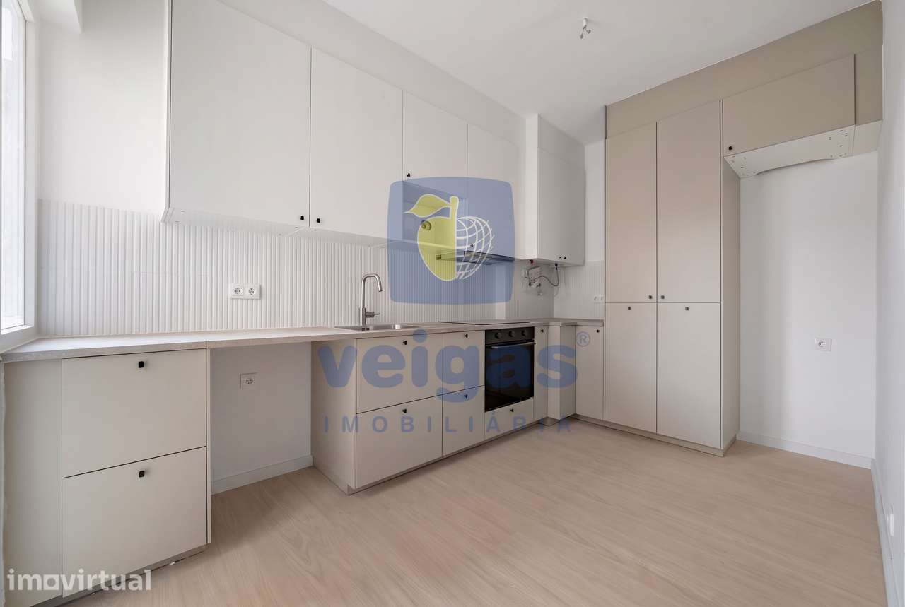 Apartamento remodelado de 3 quartos no Alto do Seixalinho Barreiro - Grande imagem: 4/49
