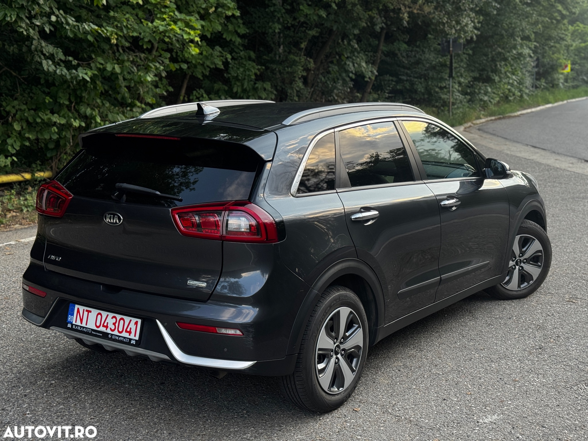 Kia Niro 1.6 GDI HEV 2WD OPF Aut. Spirit - 2
